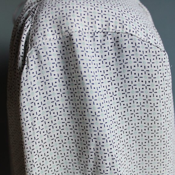 Ann Taylor Factory Women's White With Navy Pattern Tie Neck Long Sleeve Blouse ~ - Picture 4 of 8